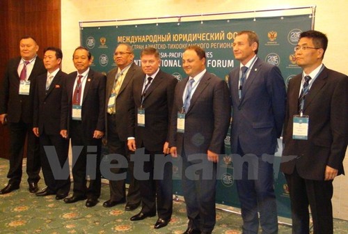 Вьетнам принял участие в Международном юридическом форуме стран АТР - ảnh 1