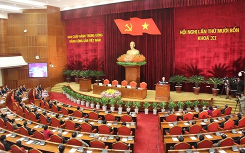 В Ханое завершился 14-й пленум ЦК Компартии Вьетнама 11-го созыва - ảnh 2
