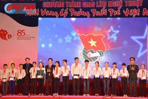 Во Вьетнаме отмечается 85-летие СКМ имени Хошимина - ảnh 2