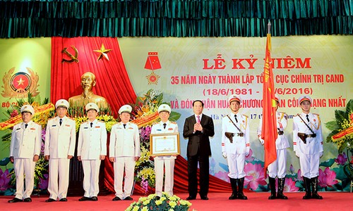 Во Вьетнаме отметили 35-летие создания Главного политического управления МОБ - ảnh 1