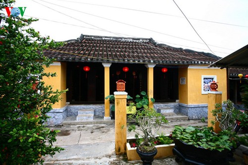 Древний храм памяти рода Нгуен Тыонг в Хойане - ảnh 1