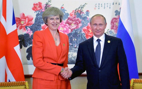 Великобритания выступает за откровенный диалог с Россией - ảnh 1