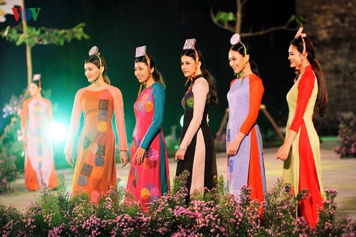 Ханойский фестиваль женского платья «ао-зай» - ảnh 6