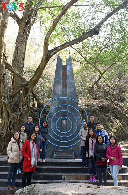 Посещение места, где 70 лет назад Хо Ши Мин прочитал стихи, поздравляющие с Новым годом - ảnh 7