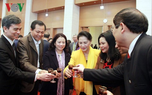 Нгуен Тхи Ким Нган поздравила работников парламентской канцелярии с Новым годом - ảnh 1