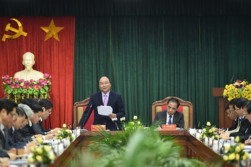 Нгуен Суан Фук провёл рабочую встречу с руководством провинции Туен Куанг - ảnh 1