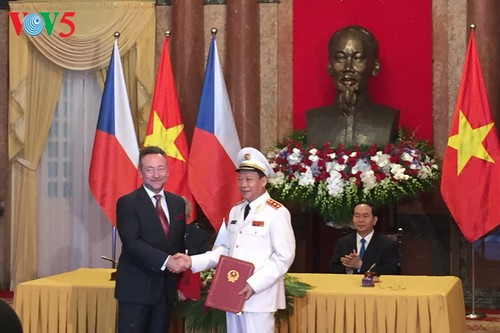 Вьетнамо-чешские отношения в дальнейшем выйдут на новый уровень - ảnh 2