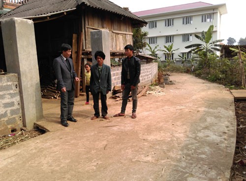 Все жители уезда Каофонг участвуют в строительстве новой деревни - ảnh 2
