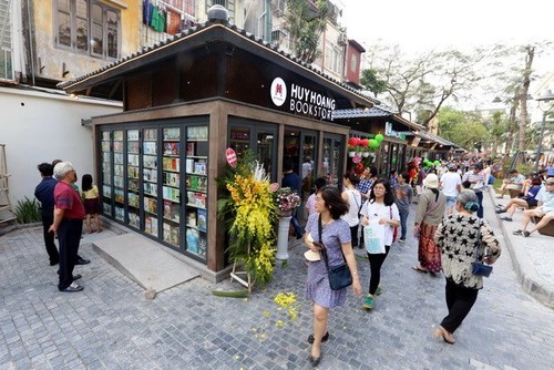 В Ханое будет открыта книжная улица во время Тэта - ảnh 1