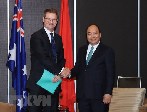 Нгуен Суан Фук принял руководителей авcтралийских компаний, инвестирущих во Вьетнам - ảnh 1
