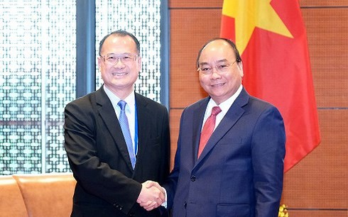 Премьер Вьетнама Нгуен Суан Фук принял президента гонконгской корпорации Sunwah - ảnh 1