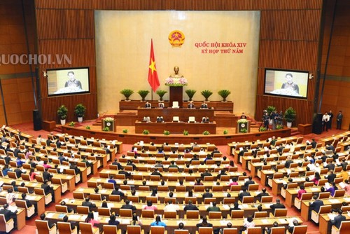Депутаты парламента Вьетнама обсуждают законопроект о морской полиции - ảnh 1