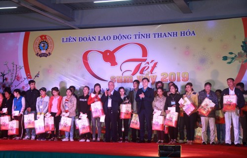 Уонг Чу Лыу принял участие в программе «Тэт – время семейнных встреч» в провинции Тханьхоа - ảnh 1
