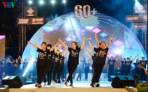 Во Вьетнаме прошли различные мероприятия, посвященные акции «Час Земли 2019» - ảnh 1