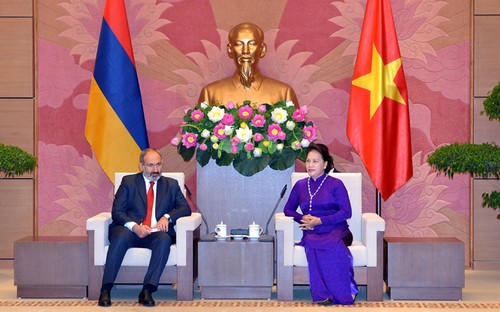Председатель Нацсобрания Вьетнама встретилась с премьер-министром Армении - ảnh 1