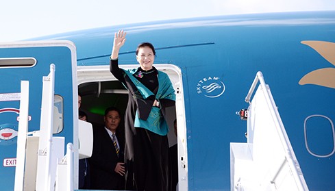 Председатель Нацсобрания Вьетнама отправилась в Китай с официальным визитом - ảnh 1