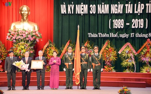 Председатель Нацсобрания СРВ приняла участие в 30-летнем юбилее провинции Тхыатхиен-Хюэ - ảnh 2