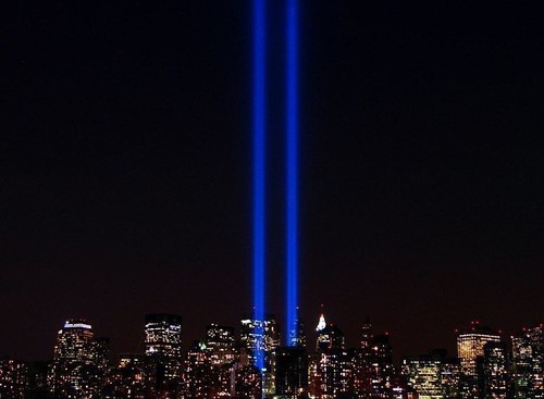 В США почтили память погибших в терактах 11 сентября - ảnh 1