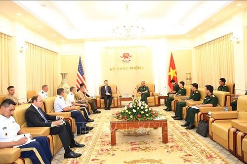 Вьетнам и США провели консультации по вопросам обороны - ảnh 1