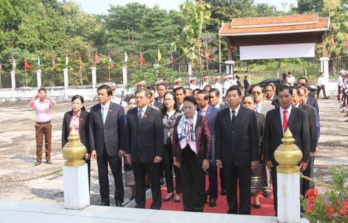Спикер парламента Вьетнама Нгуен Тхи Ким Нган посетила лаосскую провинцию Вьентьян - ảnh 2