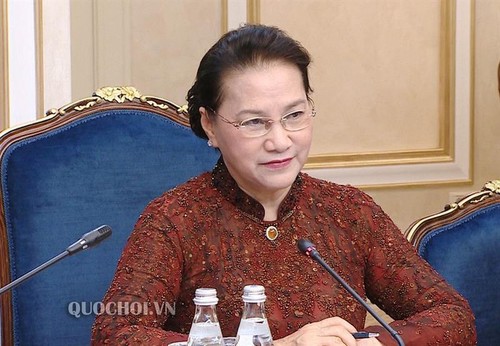 Спикер парламента Вьетнама приняла участие в пленарном заседании Совета Федерации РФ - ảnh 1