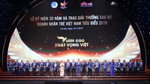 Премьер Вьетнама возложил надежы на молодых предпринимателей страны - ảnh 2