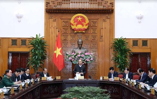 На фоне эпидемии вьетнамцы больше доверяют правительству - ảnh 1