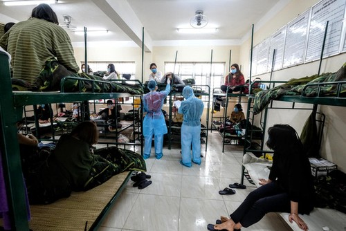 На фоне эпидемии вьетнамцы больше доверяют правительству - ảnh 2