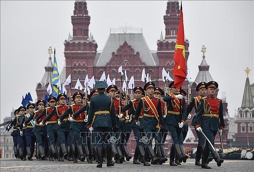 Нгуен Фу Чонг поздравил Путина с 75-летием Победы в Великой Отечественной войне - ảnh 1