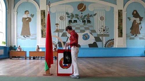 ЦИК Беларуси: Лукашенко набирает более 80% голосов избирателей - ảnh 1