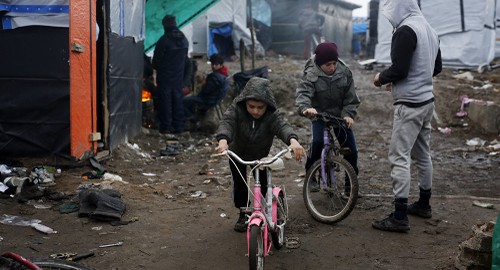 Le Royaume-Uni refuse d’accueillir des enfants migrants du camp de réfugiés de Calais  - ảnh 1