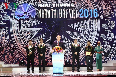 Remise des prix Talent du Vietnam 2016 - ảnh 1
