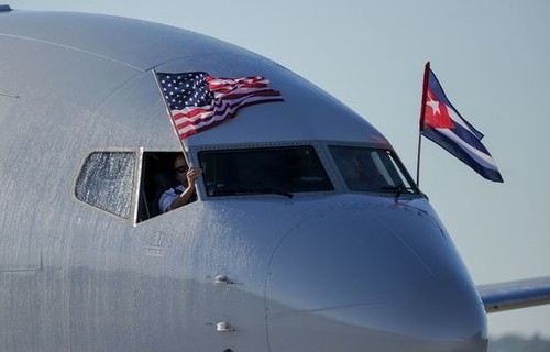Les premiers vols commerciaux entre les Etats-Unis et La Havane ont décollé - ảnh 1