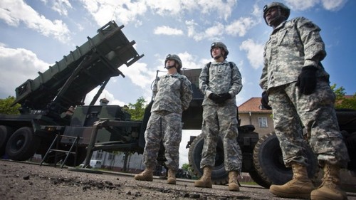 Les Etats-Unis prêts à renforcer la défense des pays baltes - ảnh 1