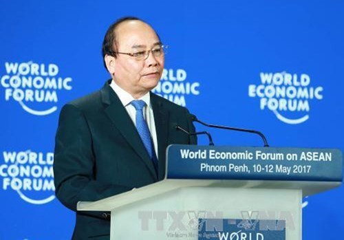 Nguyen Xuan Phuc termine sa participation au Forum économique mondial sur l’ASEAN - ảnh 1