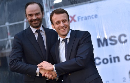 64% des Français satisfaits d'Emmanuel Macron et d'Edouard Philippe - ảnh 1