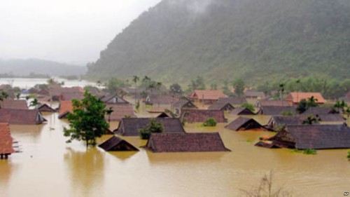 Crues: 8 morts et disparus dans les provinces montagneuses du Nord - ảnh 1