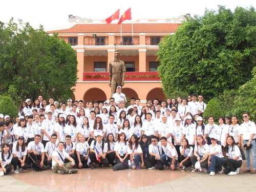Camp d’été Vietnam 2017: Les jeunes Vietkieu fiers de la région du Sud - ảnh 1