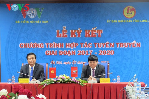 VOV signe un document de coopération avec la province de Long An - ảnh 1