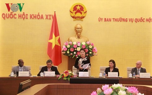 Le Vietnam participe activement au réseau parlementaire des pays membres de la BM et du FMI - ảnh 1