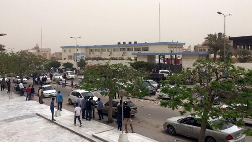 Libye: 12 morts et 7 blessés dans un attentat-suicide de l'EI à Tripoli - ảnh 1