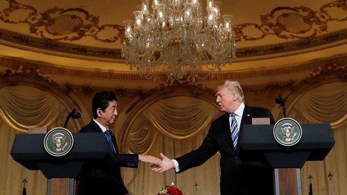Donald Trump rencontrera le Japonais Shinzo Abe avant Kim Jong-un - ảnh 1
