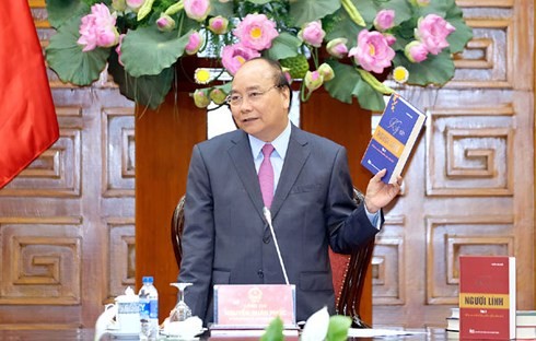 Le Premier ministre Nguyên Xuân Phuc honore la «Mémoire des soldats» - ảnh 1