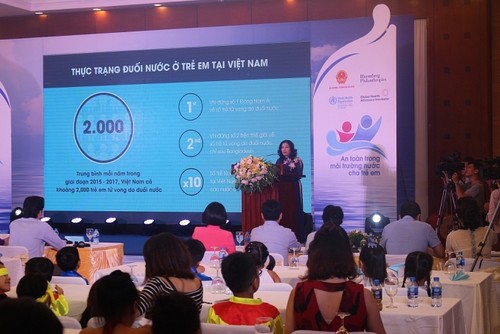 Le Fonds caritatif Bloomberg coopère avec le Vietnam pour prévenir les enfants de la noyade - ảnh 1