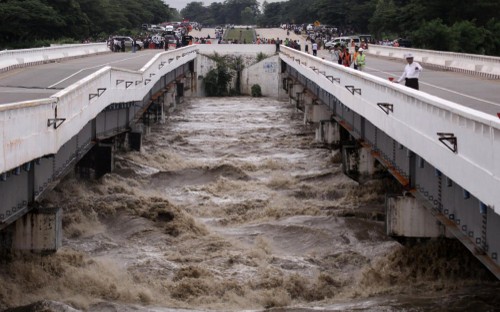 Rupture d'un barrage au Myanmar, 50.000 personnes évacuées - ảnh 1