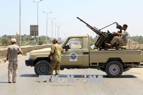 Cessez-le-feu à Tripoli après des affrontements entre le gouvernement et les milices - ảnh 1