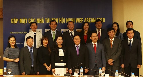 WEF ASEAN 2018: le vice-Premier ministre Pham Binh Minh rencontre les sponsors - ảnh 1