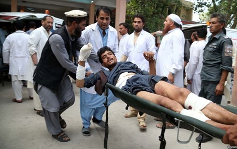Afghanistan : au moins 13 morts dans un attentat-suicide - ảnh 1