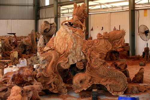La sculpture sur bois de Dông Giao - ảnh 1