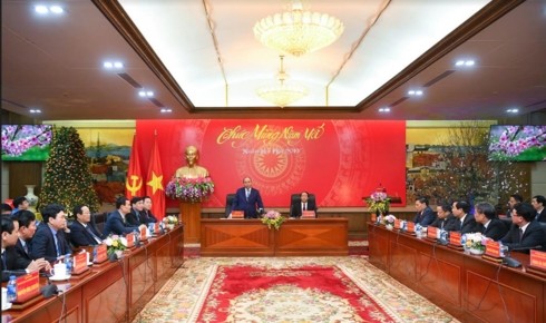 Le Premier ministre présente ses vœux à Hai Phong - ảnh 1